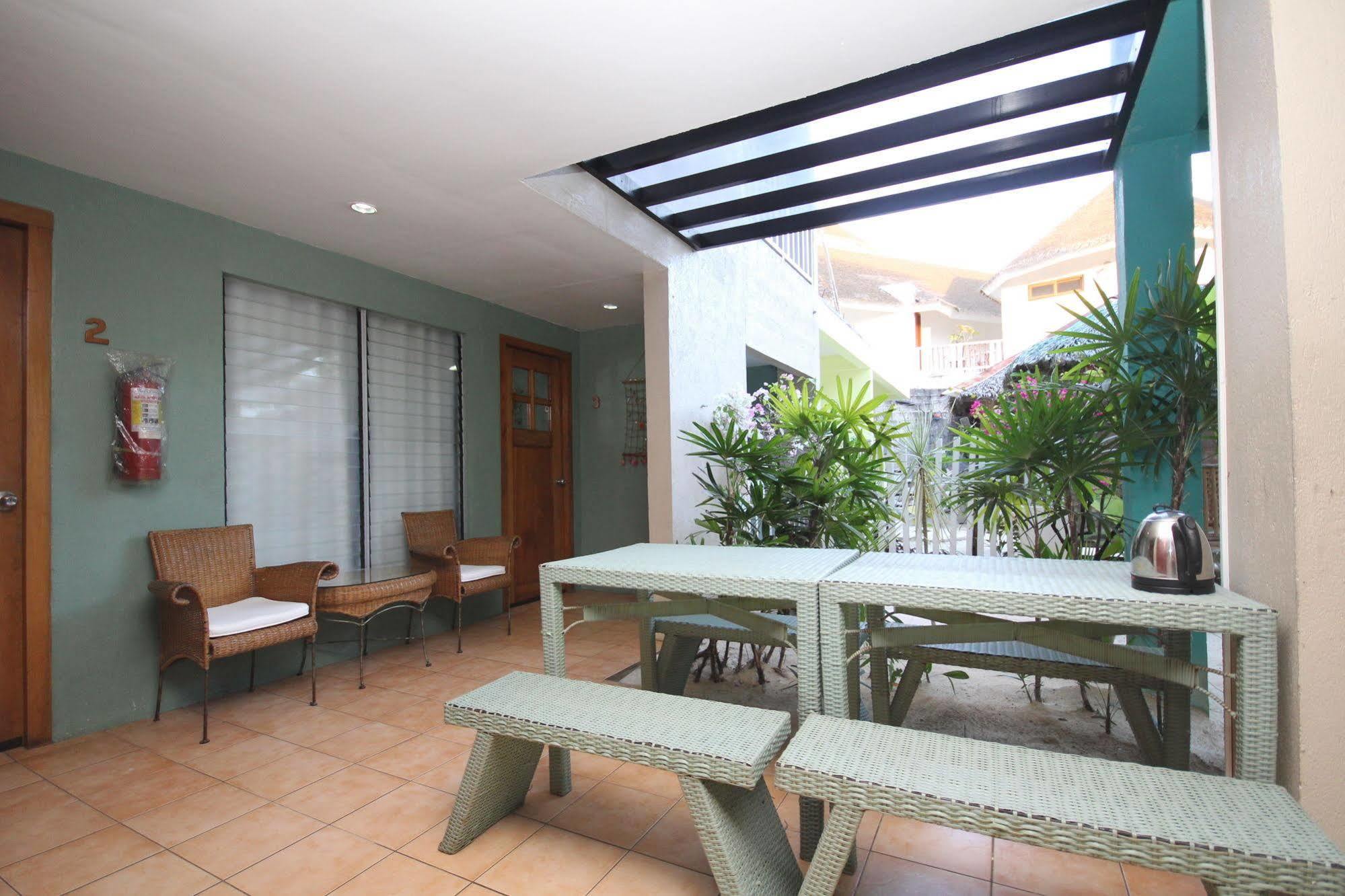 Mr Holidays Hotel Balabag  Εξωτερικό φωτογραφία