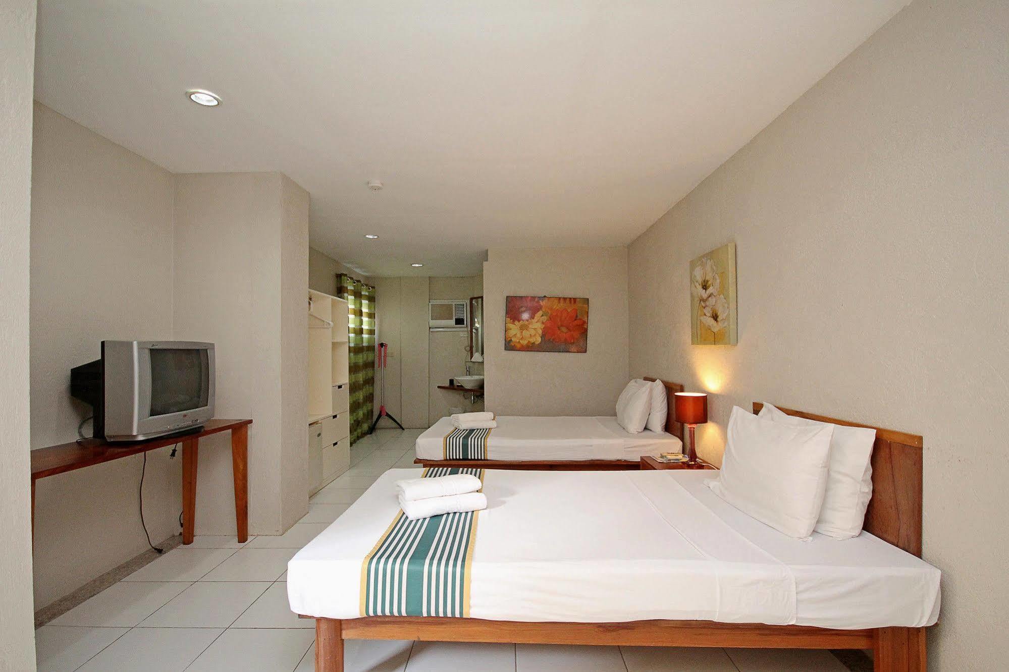 Mr Holidays Hotel Balabag  Εξωτερικό φωτογραφία