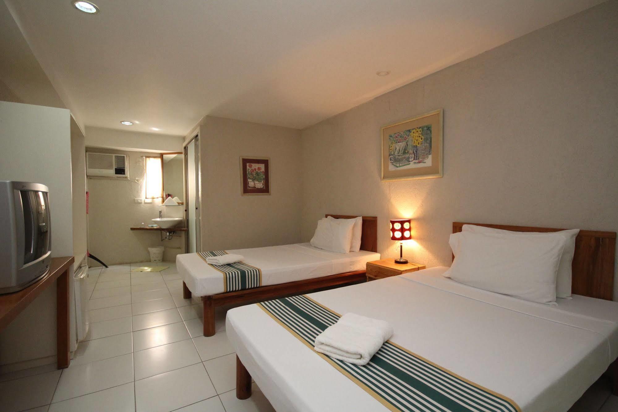 Mr Holidays Hotel Balabag  Εξωτερικό φωτογραφία