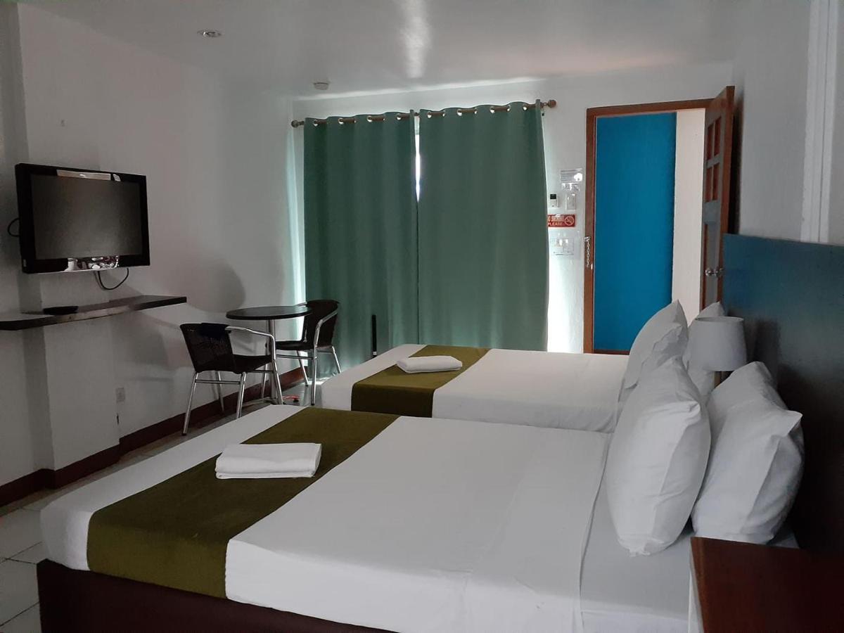 Mr Holidays Hotel Balabag  Εξωτερικό φωτογραφία